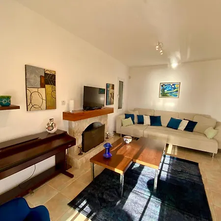 Villa Sea Front Ekaterina Paphos